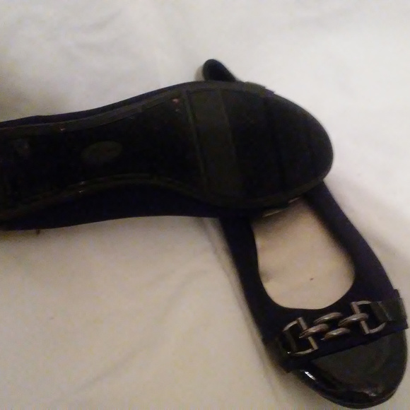 Anne Klein flats - Picture 4 of 4